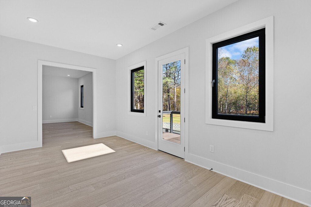 555 Versailles Drive Auburn - 38