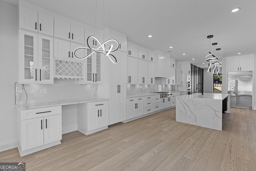 555 Versailles Drive Auburn - 9