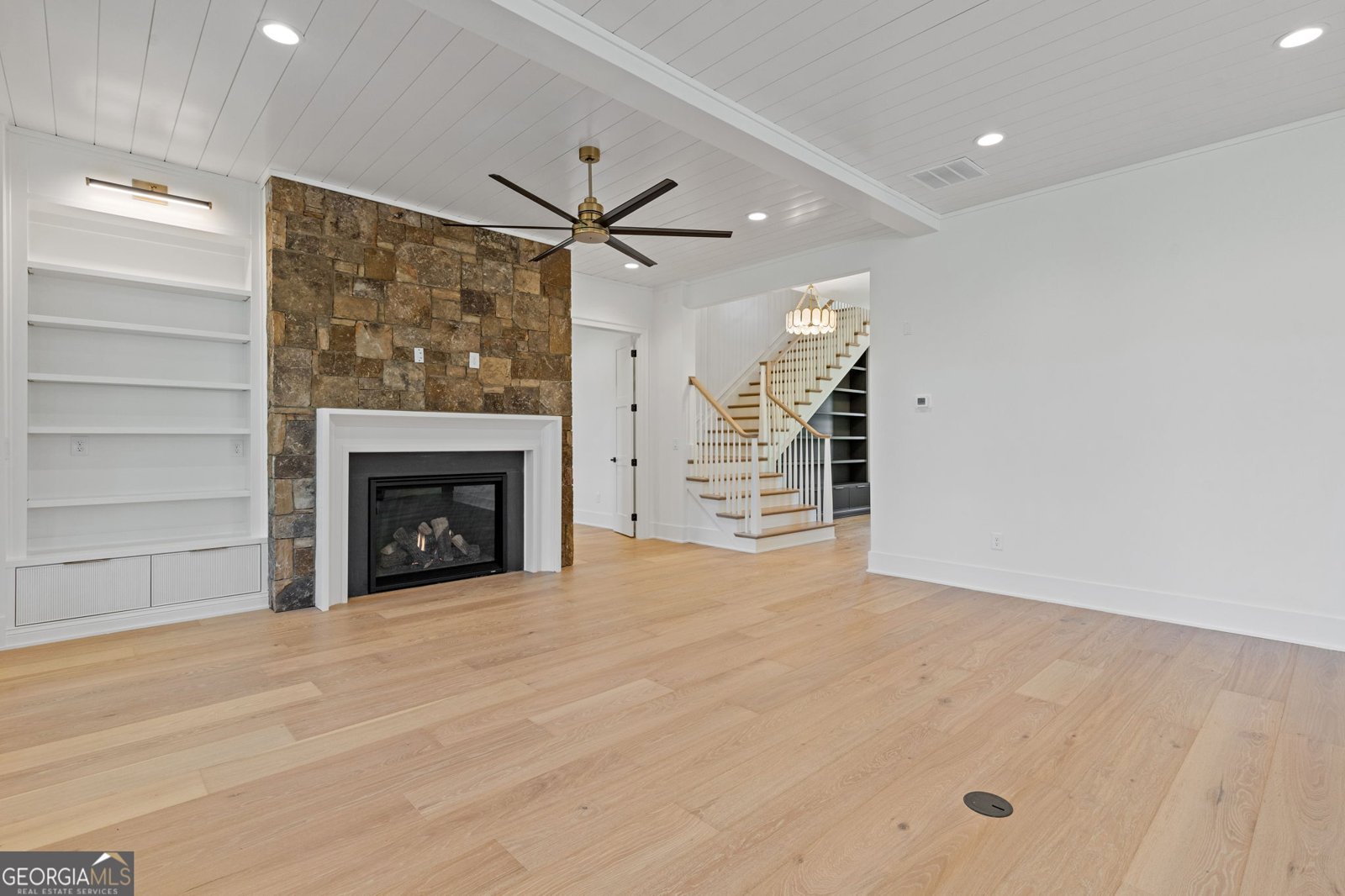 5325 Retreat Drive Flowery Branch - 15