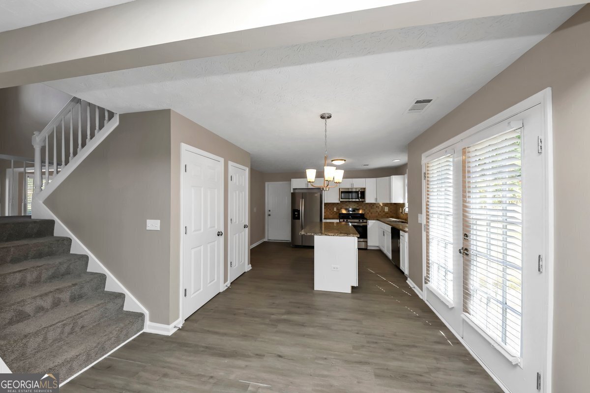 214 Kensington Trace Stockbridge - 6