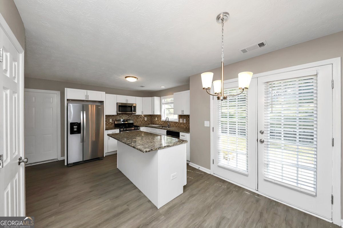 214 Kensington Trace Stockbridge - 7