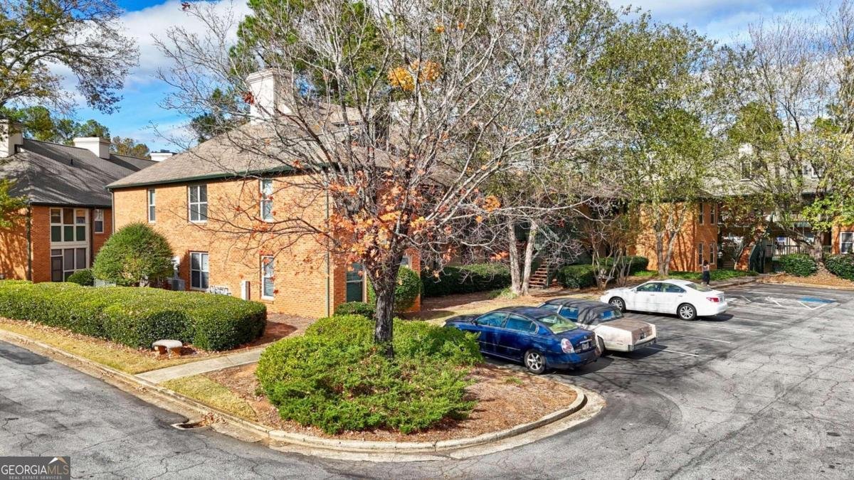 312 Brittany Court Duluth - 30