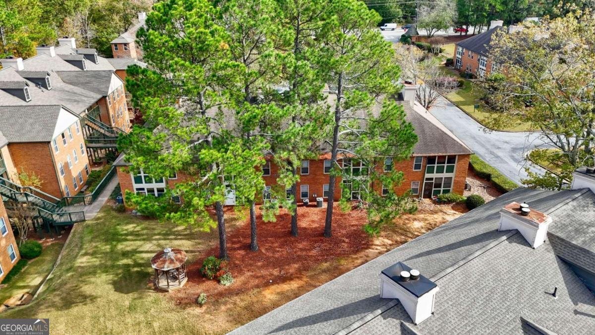 312 Brittany Court Duluth - 40
