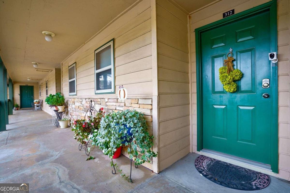 312 Brittany Court Duluth - 5