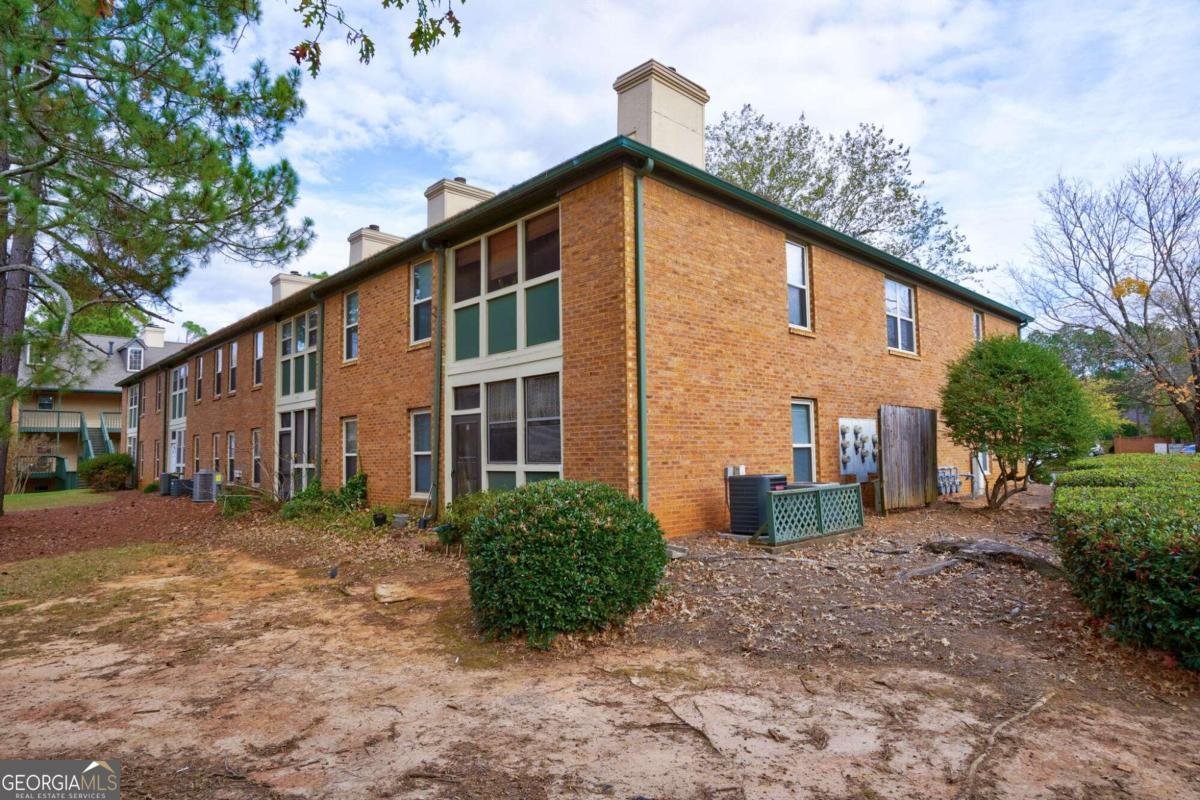 312 Brittany Court Duluth - 50