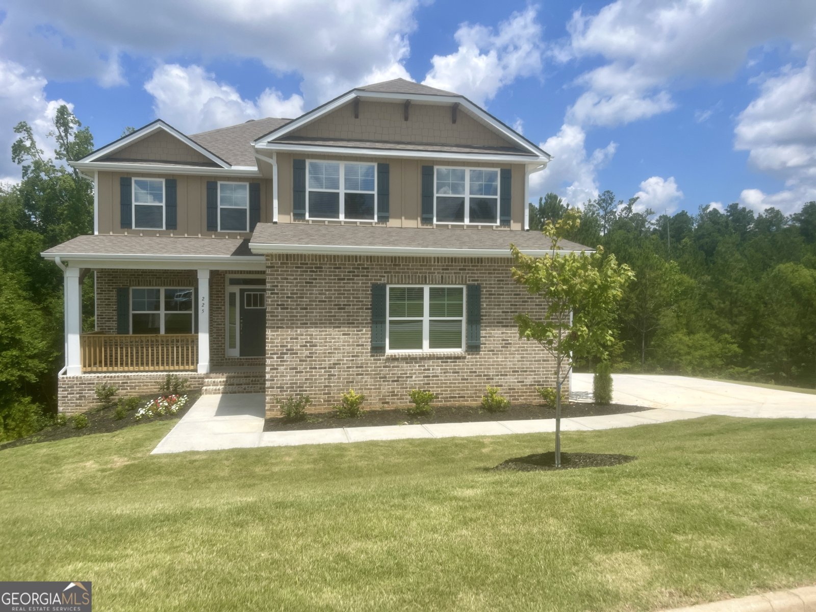 225 Shoreline Way Macon - 1
