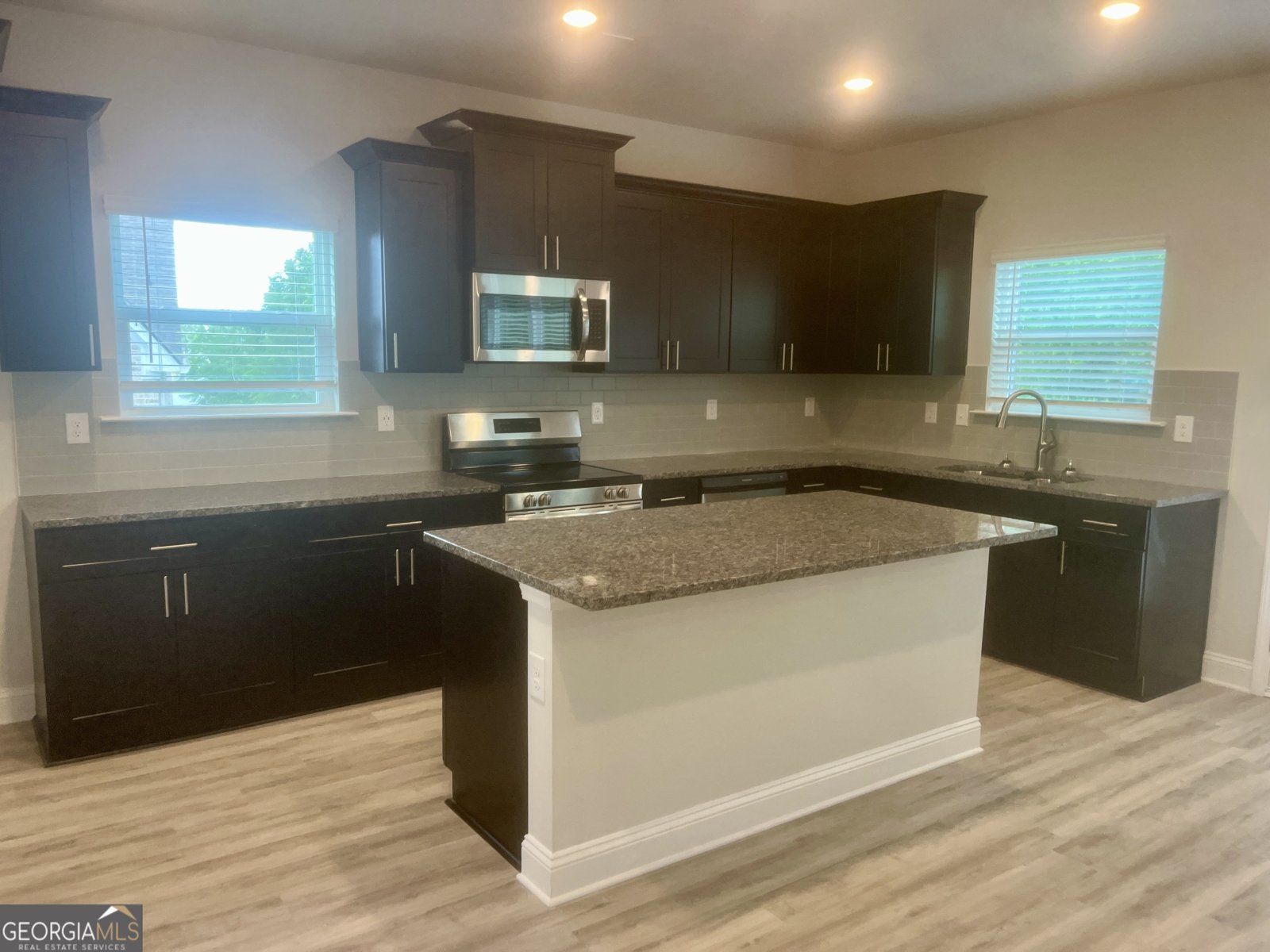225 Shoreline Way Macon - 7
