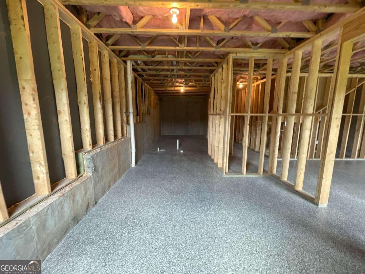 57 HIDDEN FIELDS Way Hoschton - 24