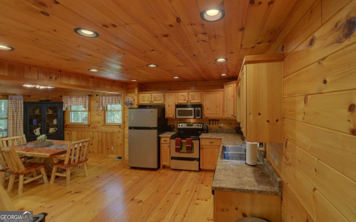 890 Mountain Lake Circle Blue Ridge - 26