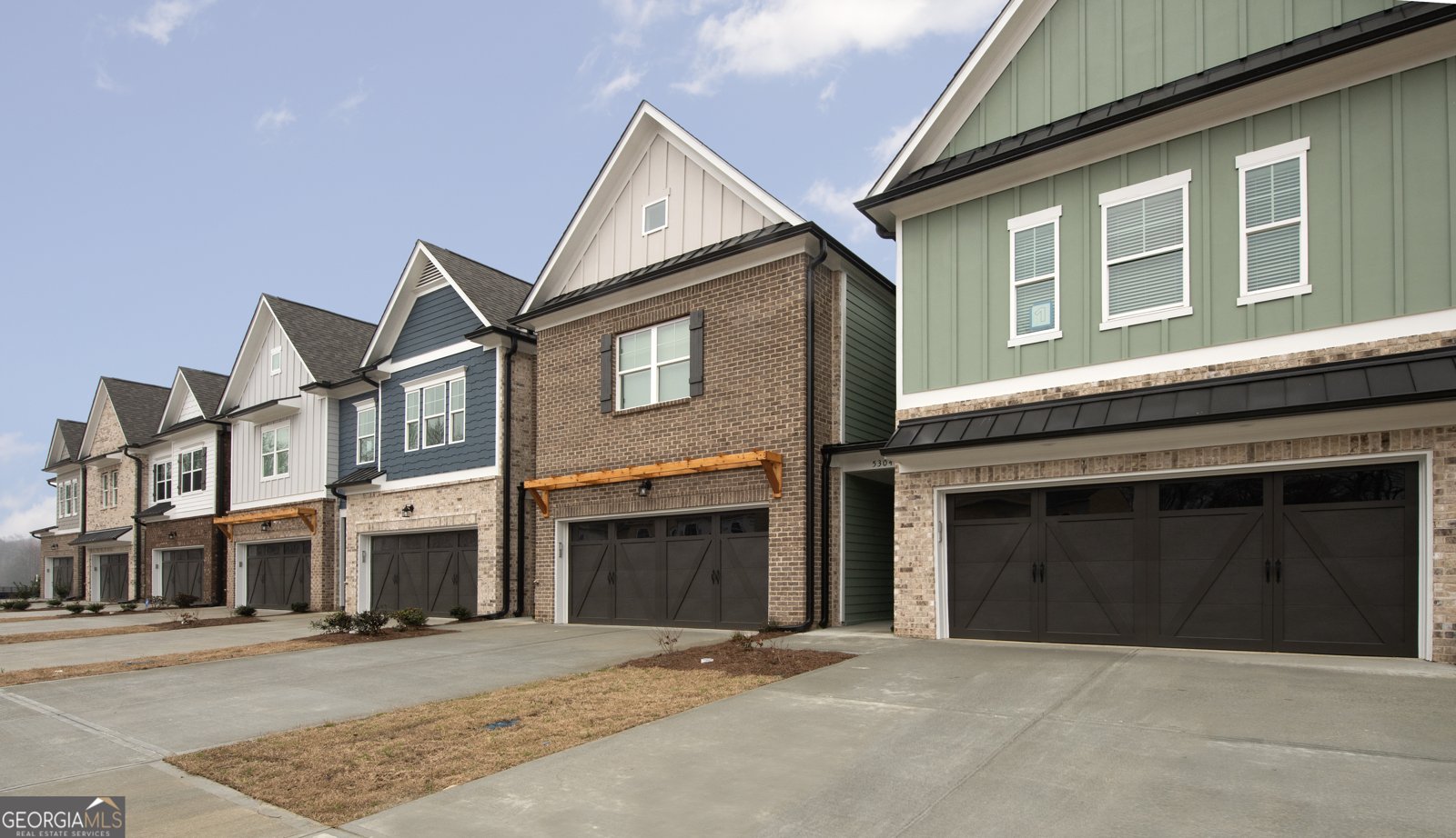 5522 LEYLAND Drive Flowery Branch - 2