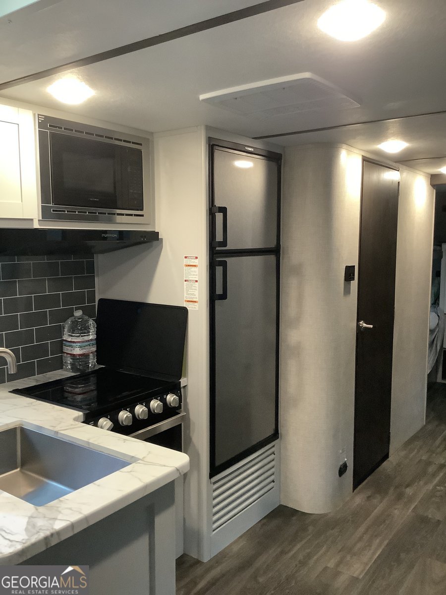 145 Canyon Pass Cleveland - 10