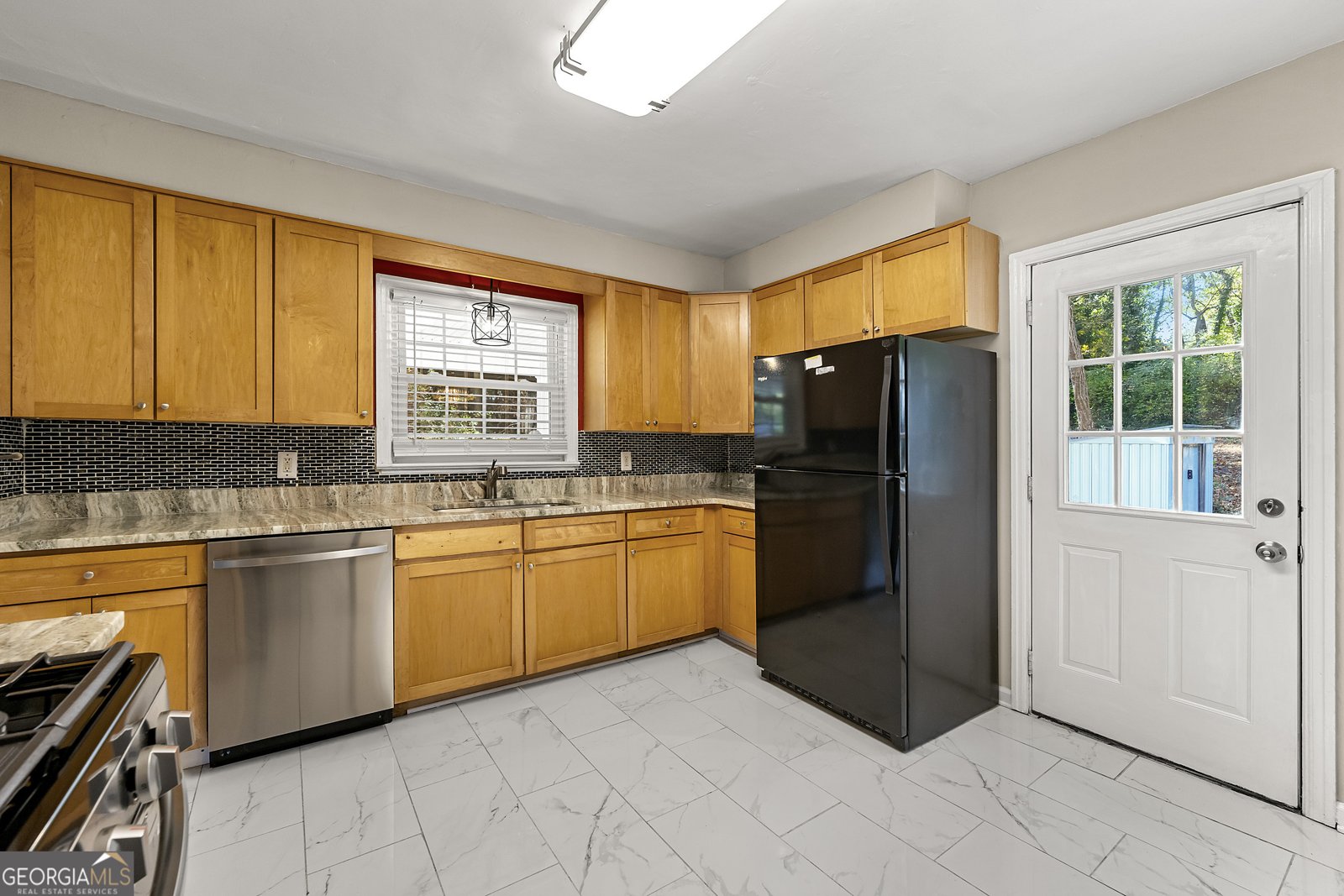 2627 Elsinore Street East Point - 12