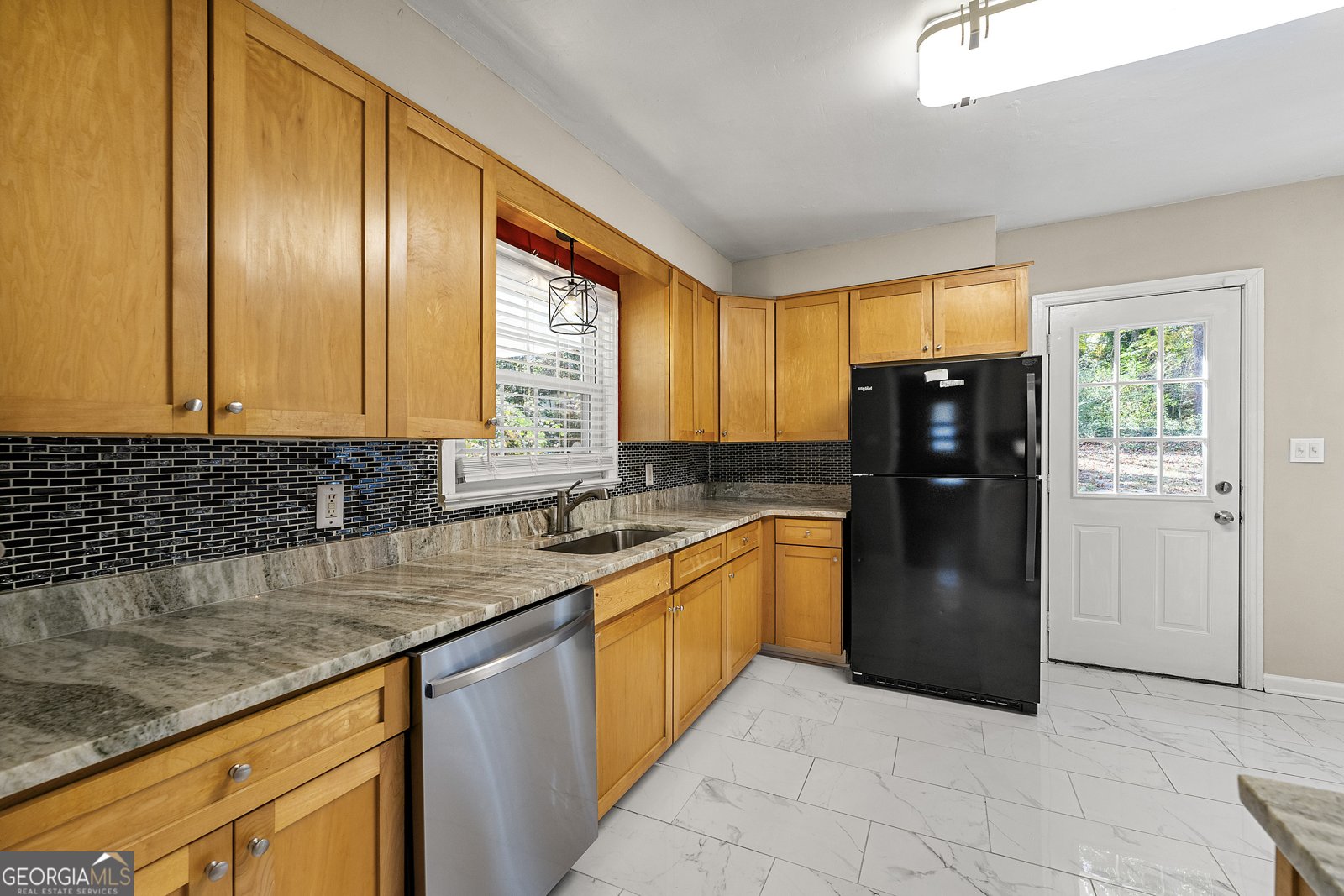2627 Elsinore Street East Point - 9