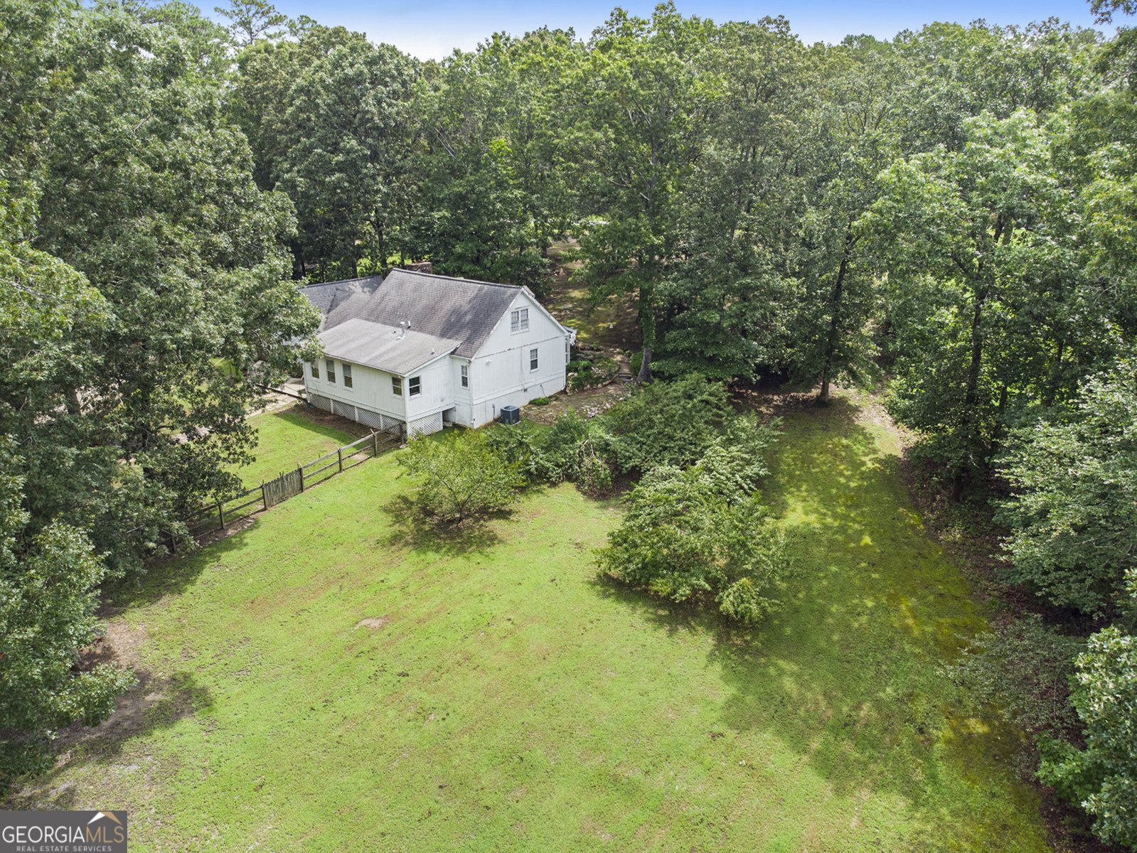 2841 Upper Sweetwater Trail White - 32