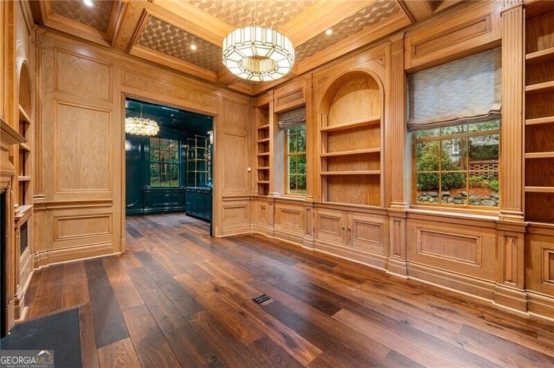 3488 Tuxedo Road Atlanta - 24