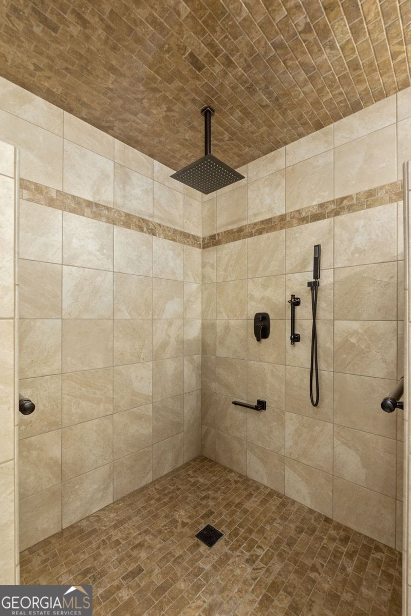 8272 Old Zebulon Road Molena - 42