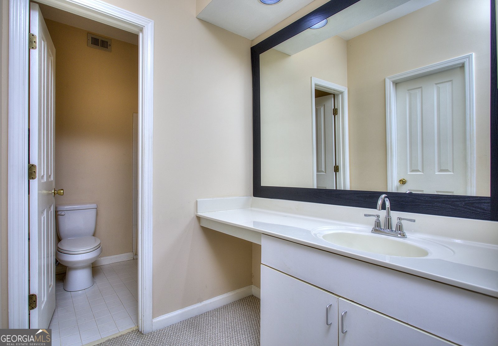 240 Renaissance Parkway Atlanta - 30