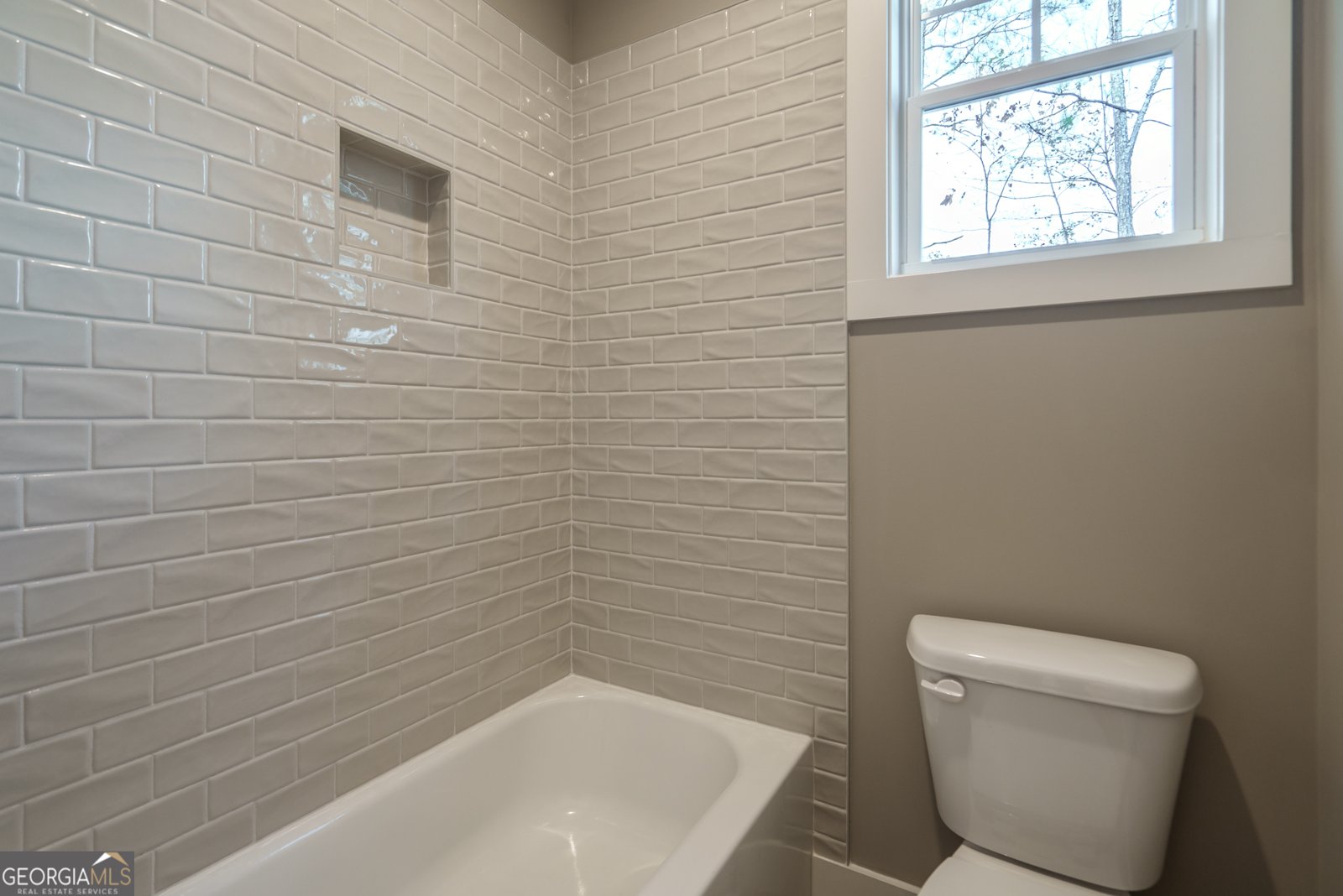312 Brook Hollow Lane Loganville - 37