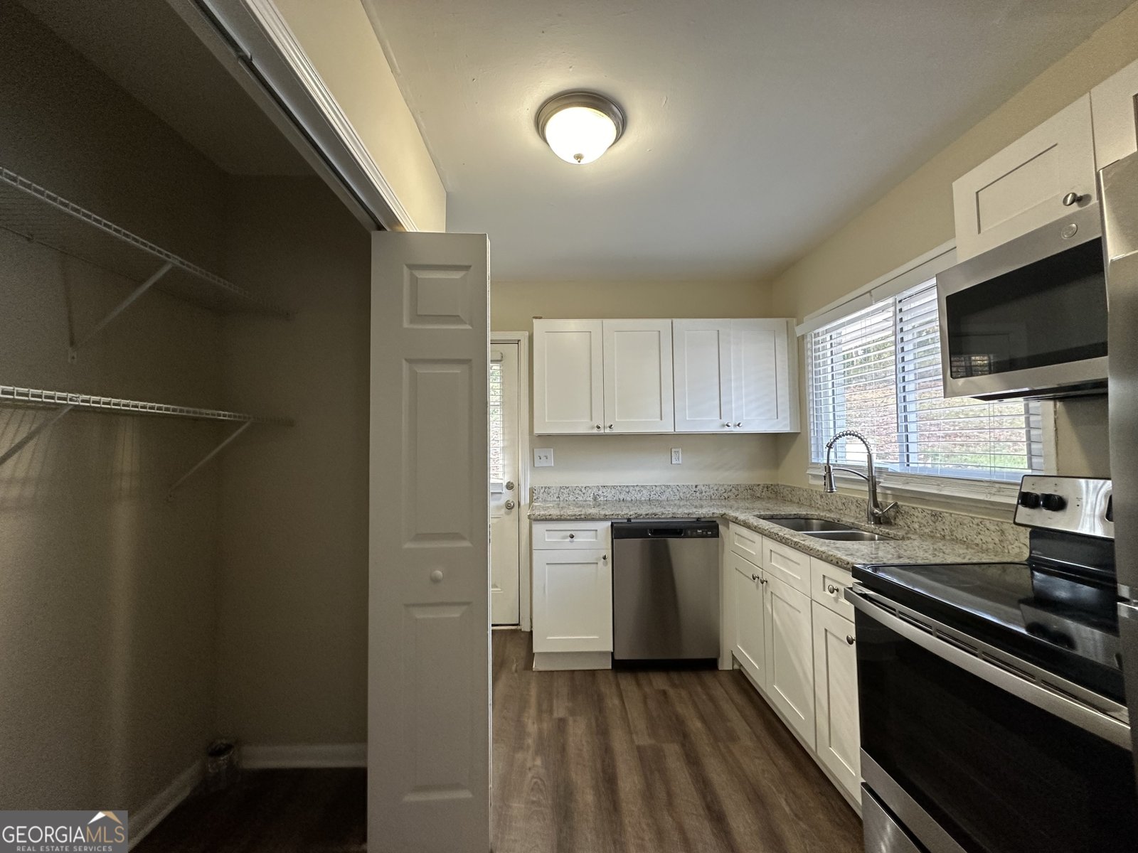 2233 Springdale Circle Atlanta - 4