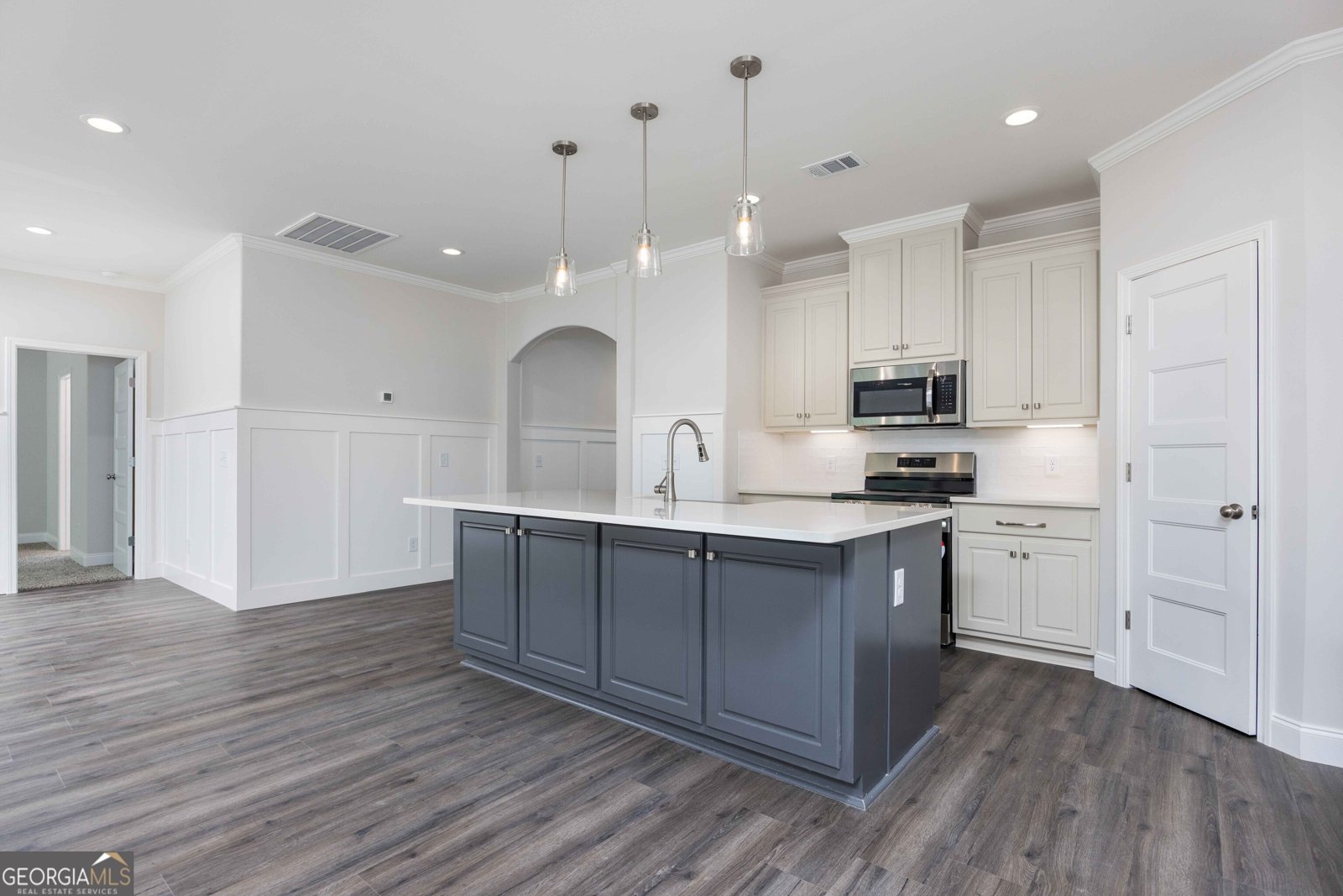 9868 Paddock Court Midland - 3