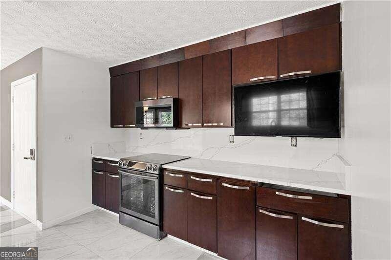 201 Nina Circle Locust Grove - 12