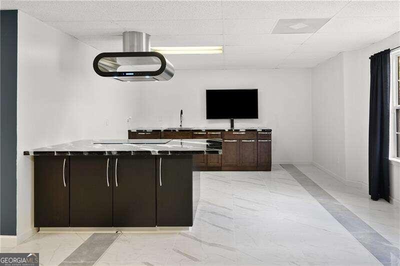 201 Nina Circle Locust Grove - 27
