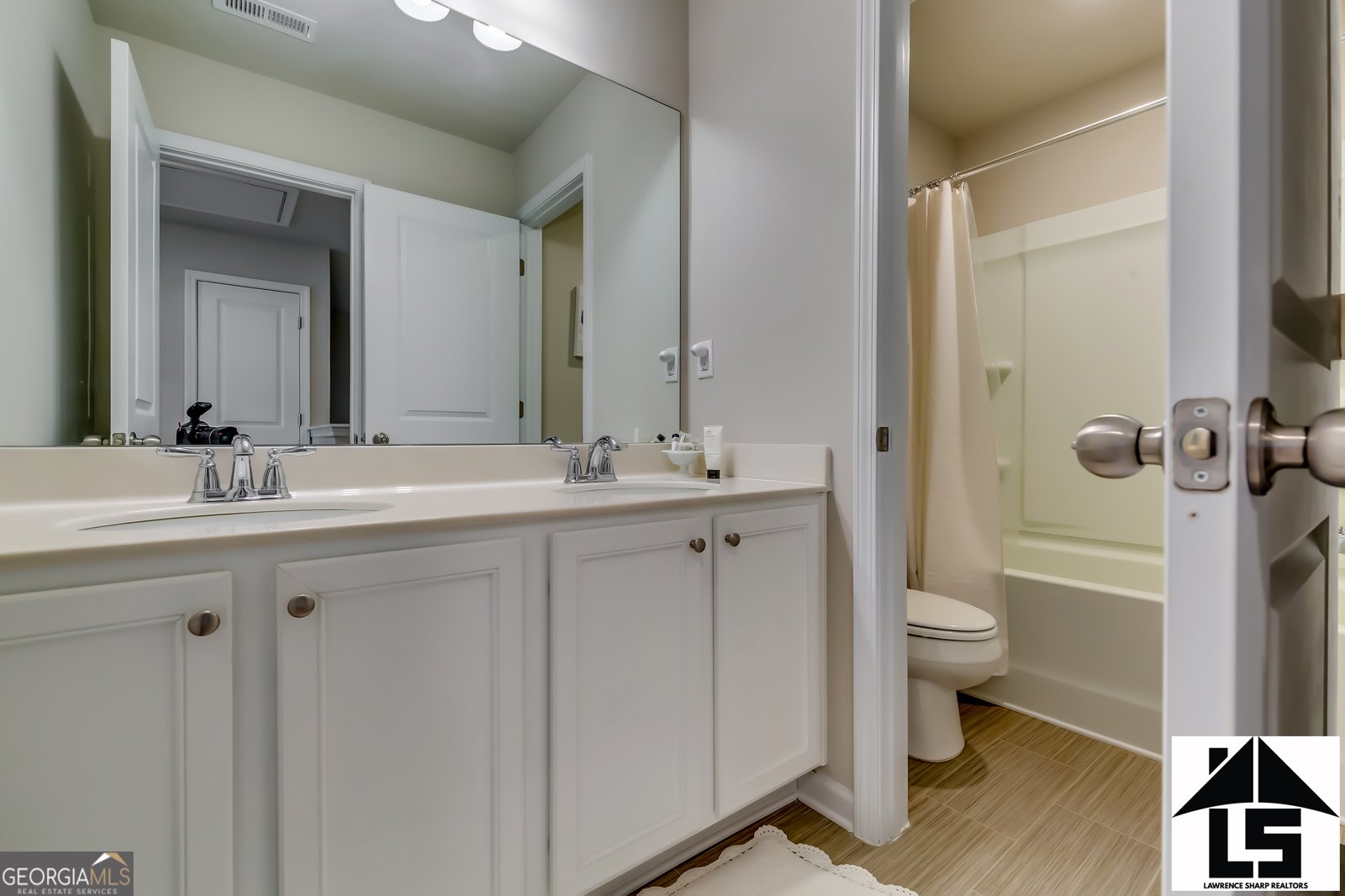 7214 Gladstone Circle Stonecrest - 25