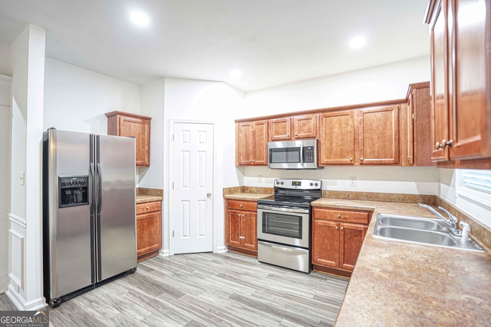 2158 Executive Drive Duluth - 24