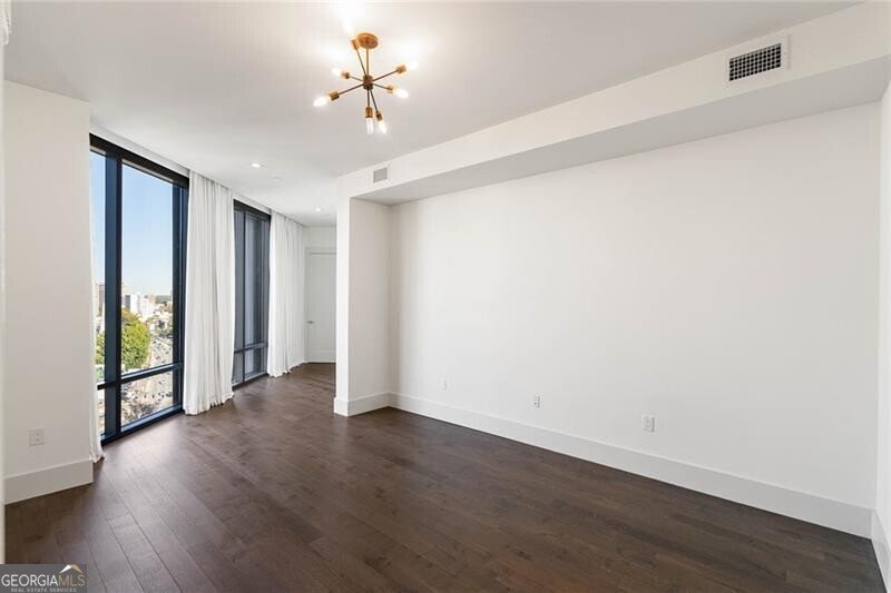 3107 Peachtree Road Atlanta - 28