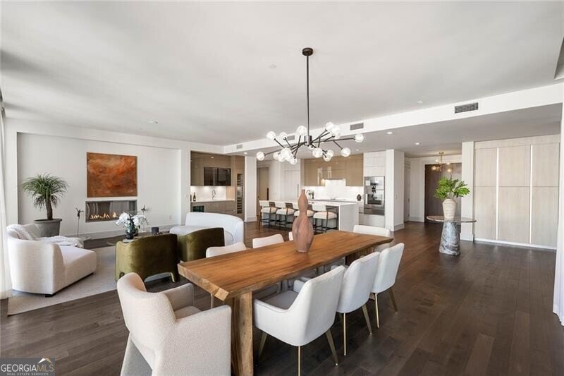 3107 Peachtree Road Atlanta - 9