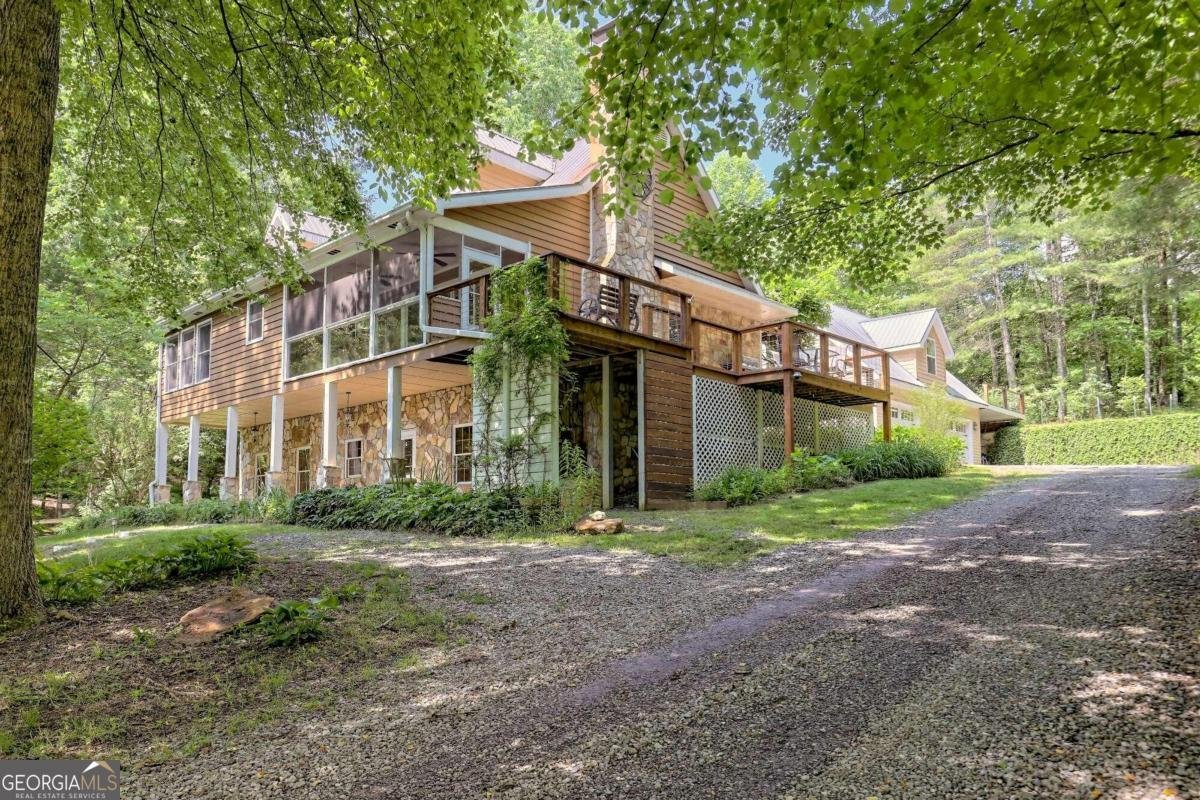 2685 Messer Road Young Harris - 87