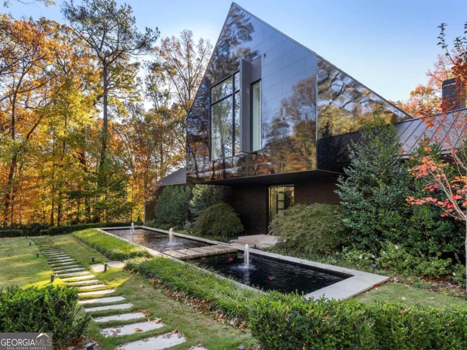 2716 Ridgewood Road Atlanta - 1