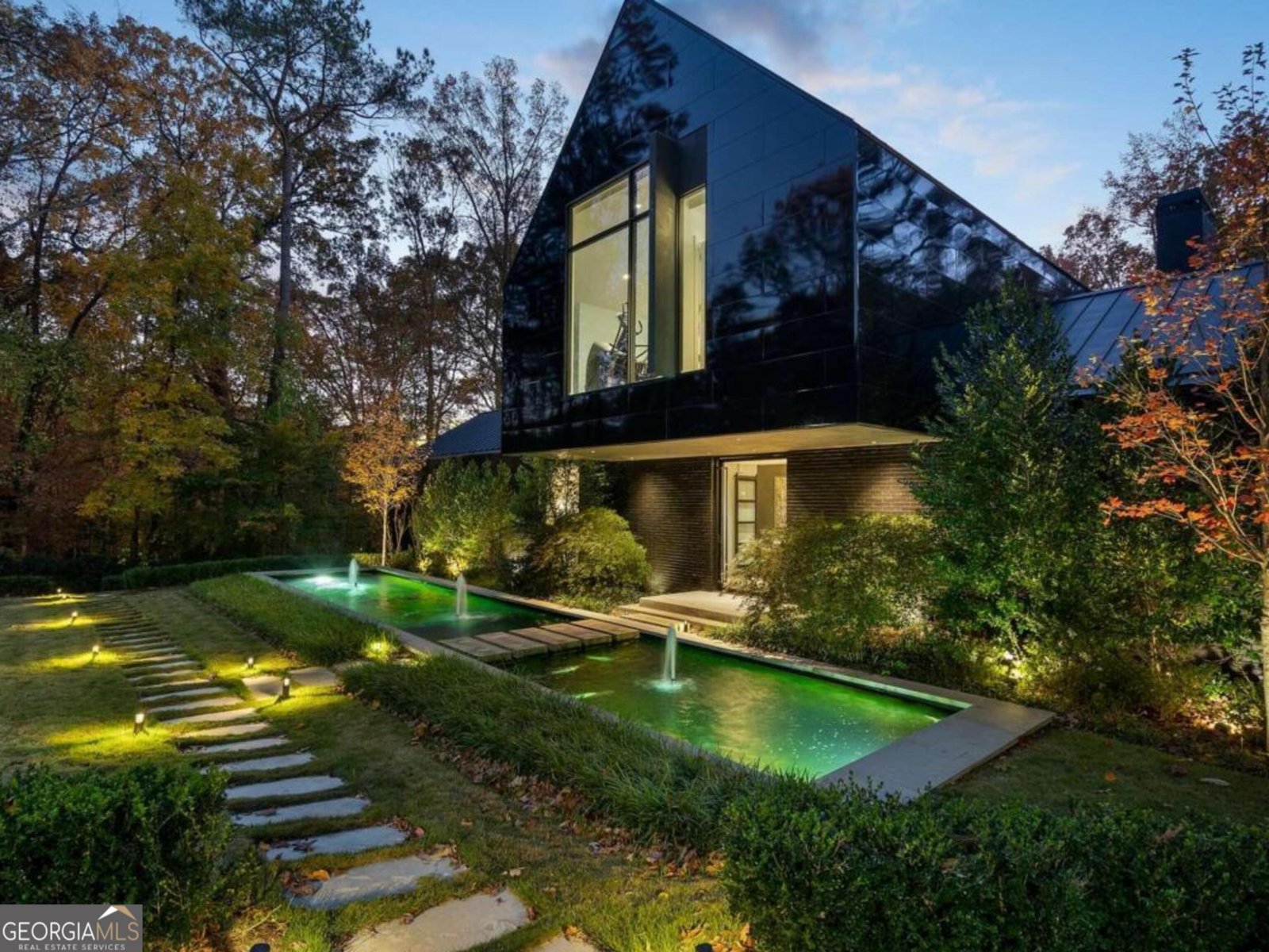 2716 Ridgewood Road Atlanta - 3