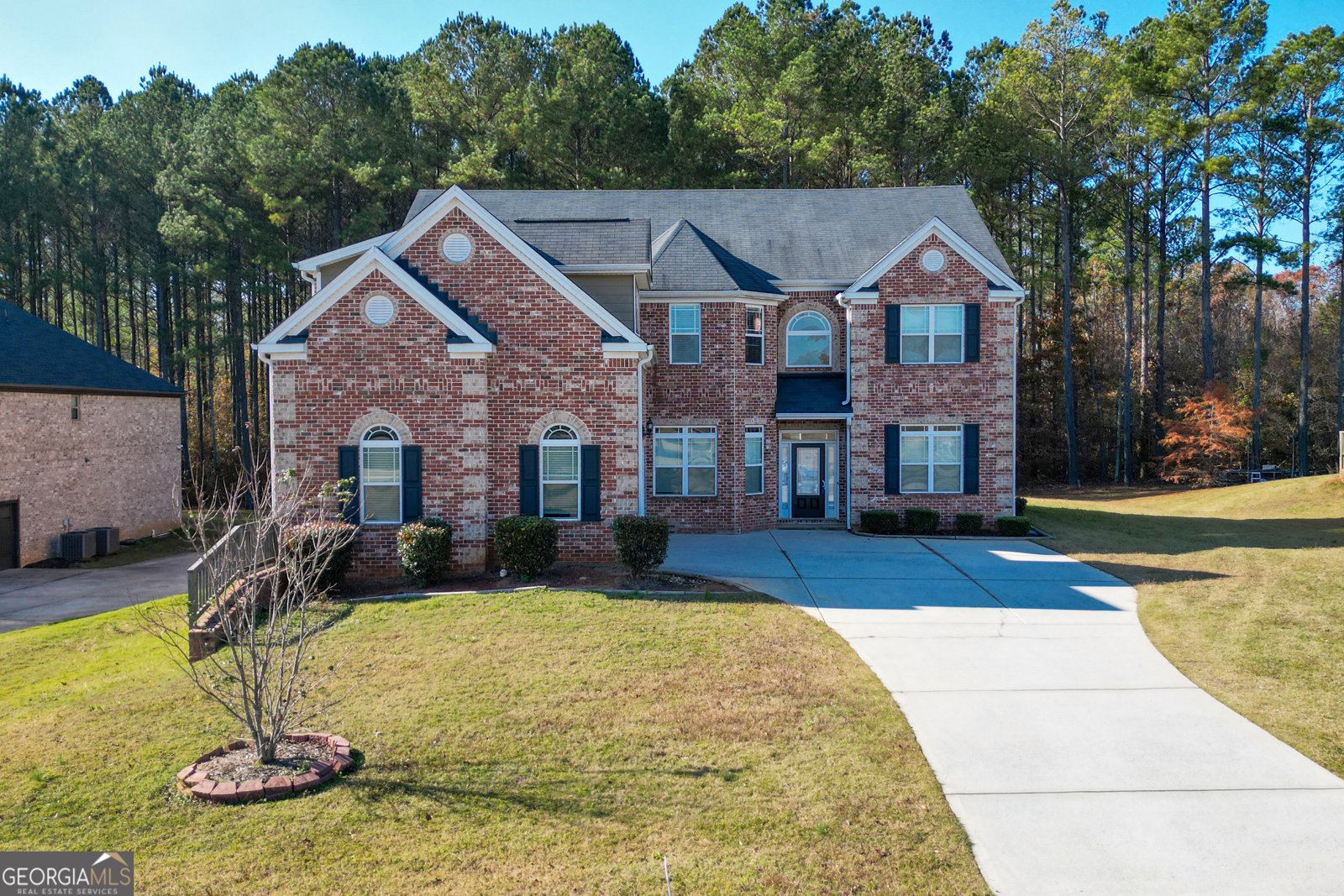 168 Waypoint Dr. Stockbridge - 2