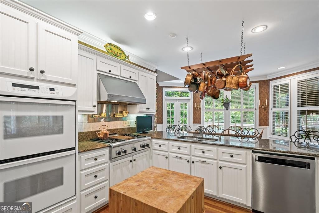 1041 Cawthorne Lane Greensboro - 23