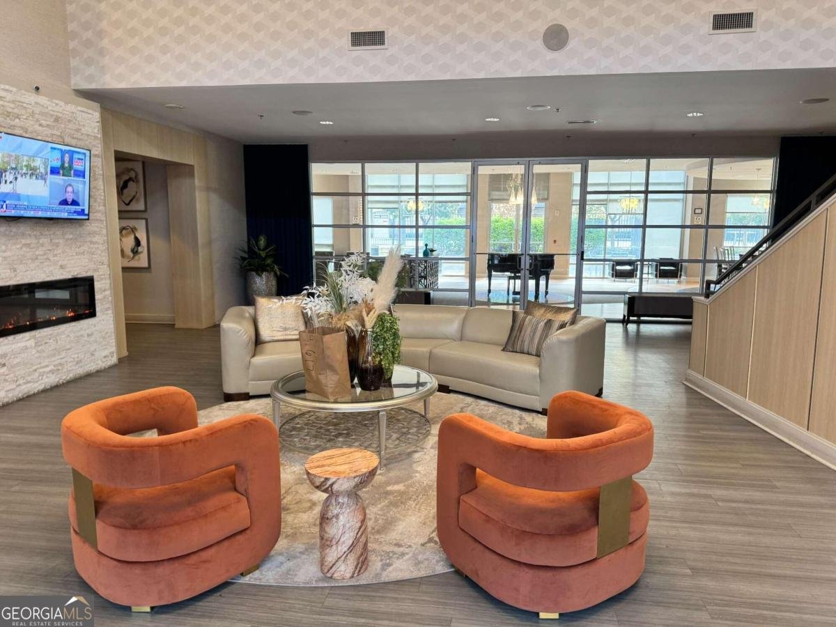 711 Cosmopolitan Drive Atlanta - 2