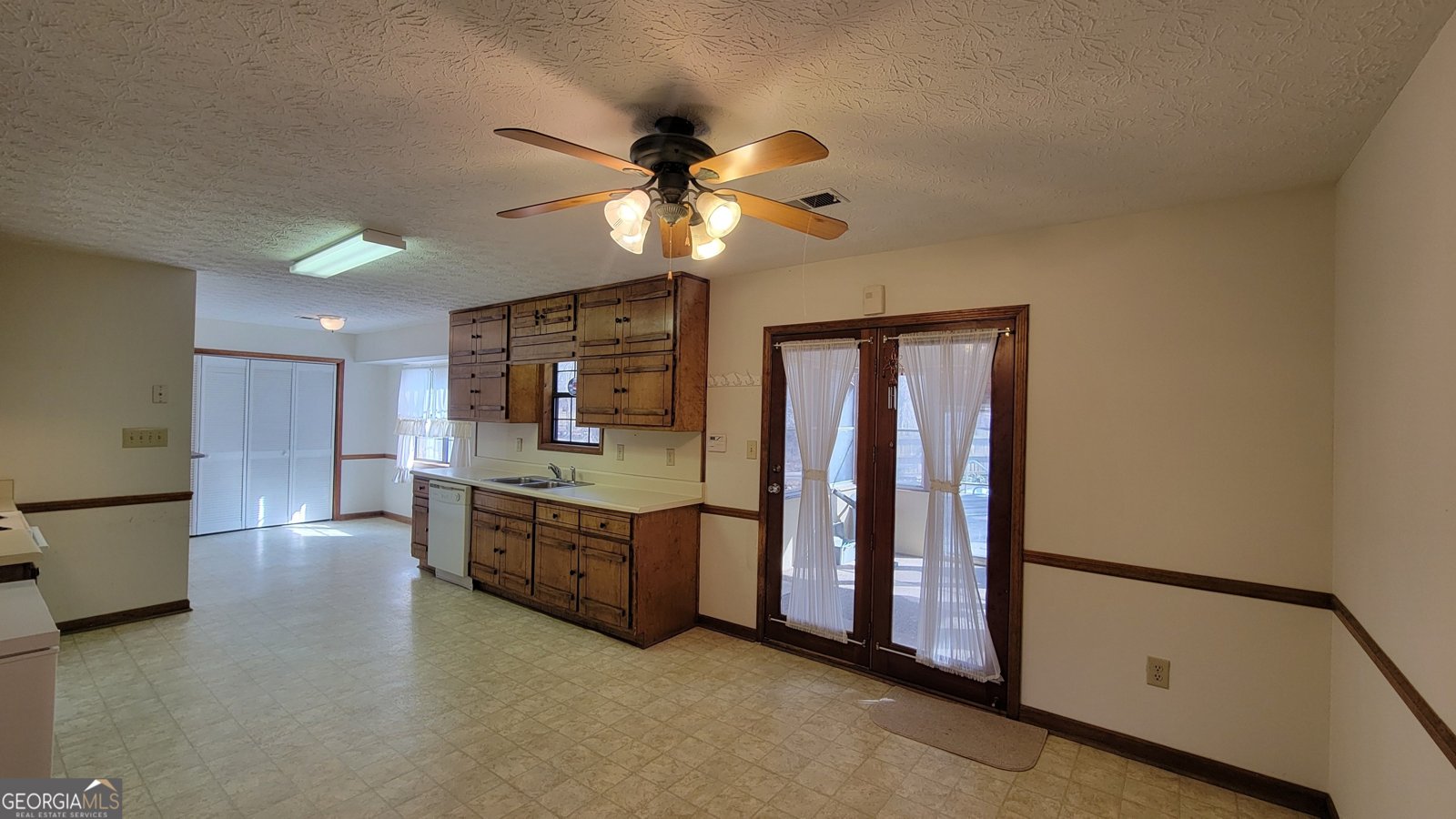 557 Mccullough Road Stockbridge - 16