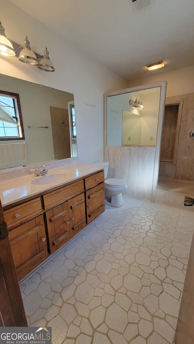 557 Mccullough Road Stockbridge - 43