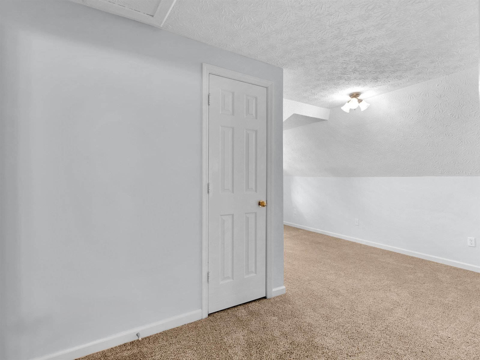 32 Peeksville Road Locust Grove - 44