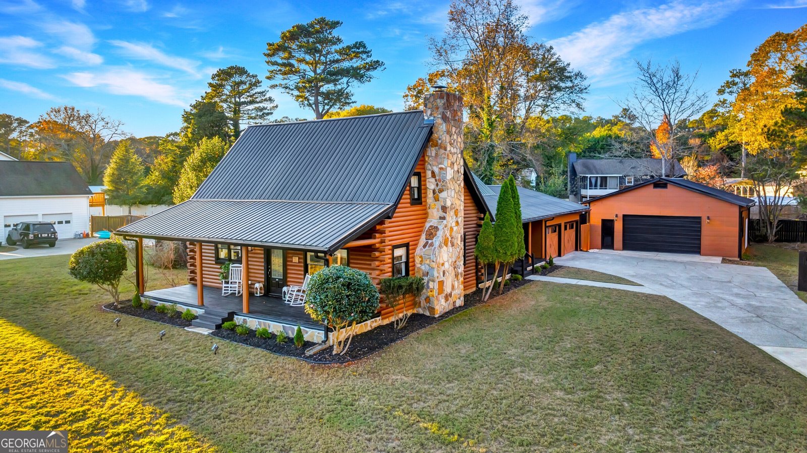 923 Pine Circle Woodstock - 1