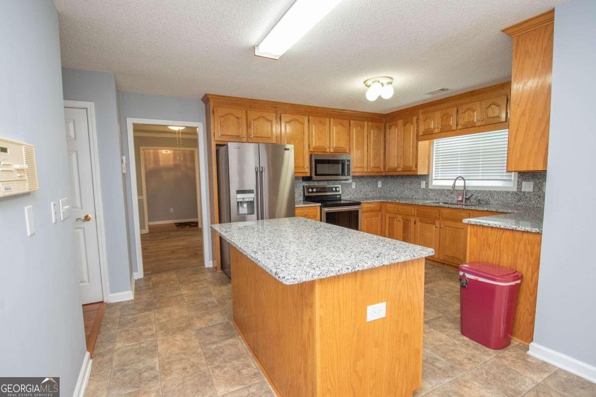 611 Bernhard Road Fayetteville - 24
