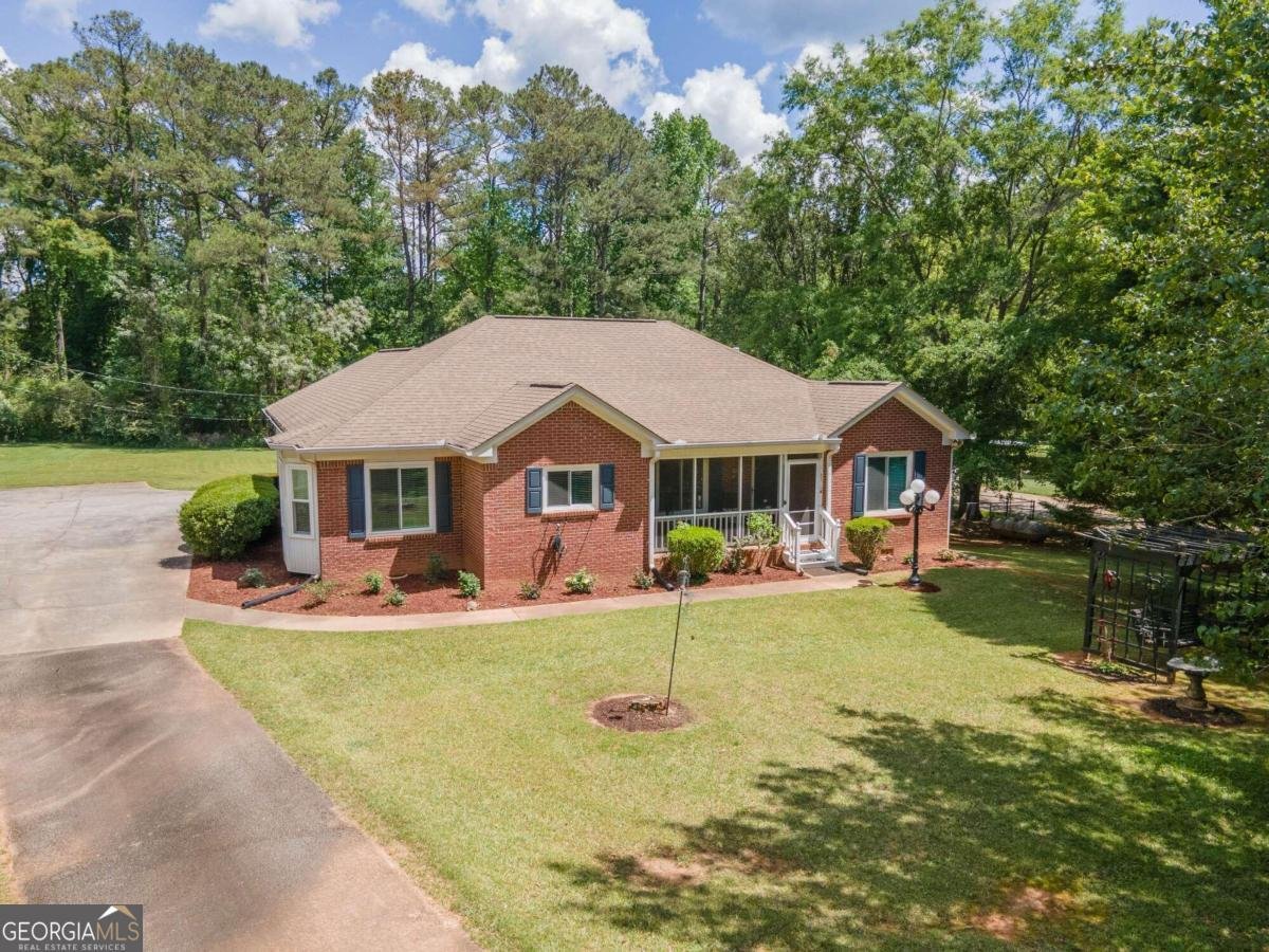 611 Bernhard Road Fayetteville - 55