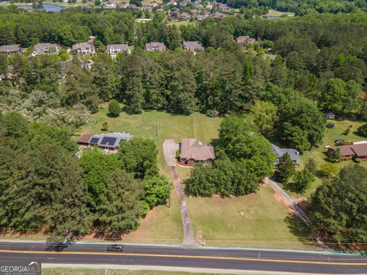 611 Bernhard Road Fayetteville - 58