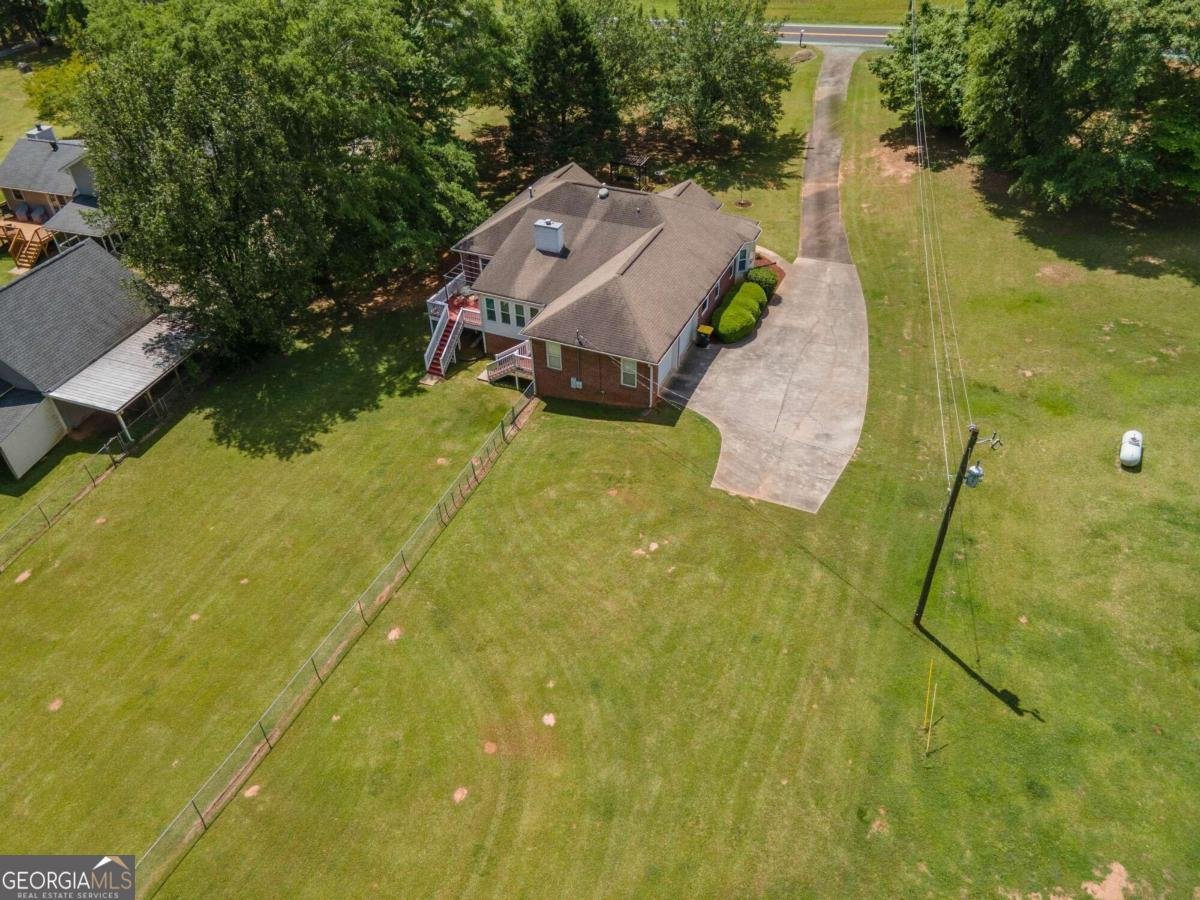 611 Bernhard Road Fayetteville - 60