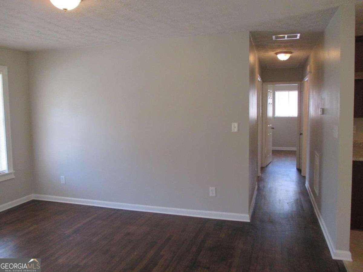 6325 Westbury Road Riverdale - 14