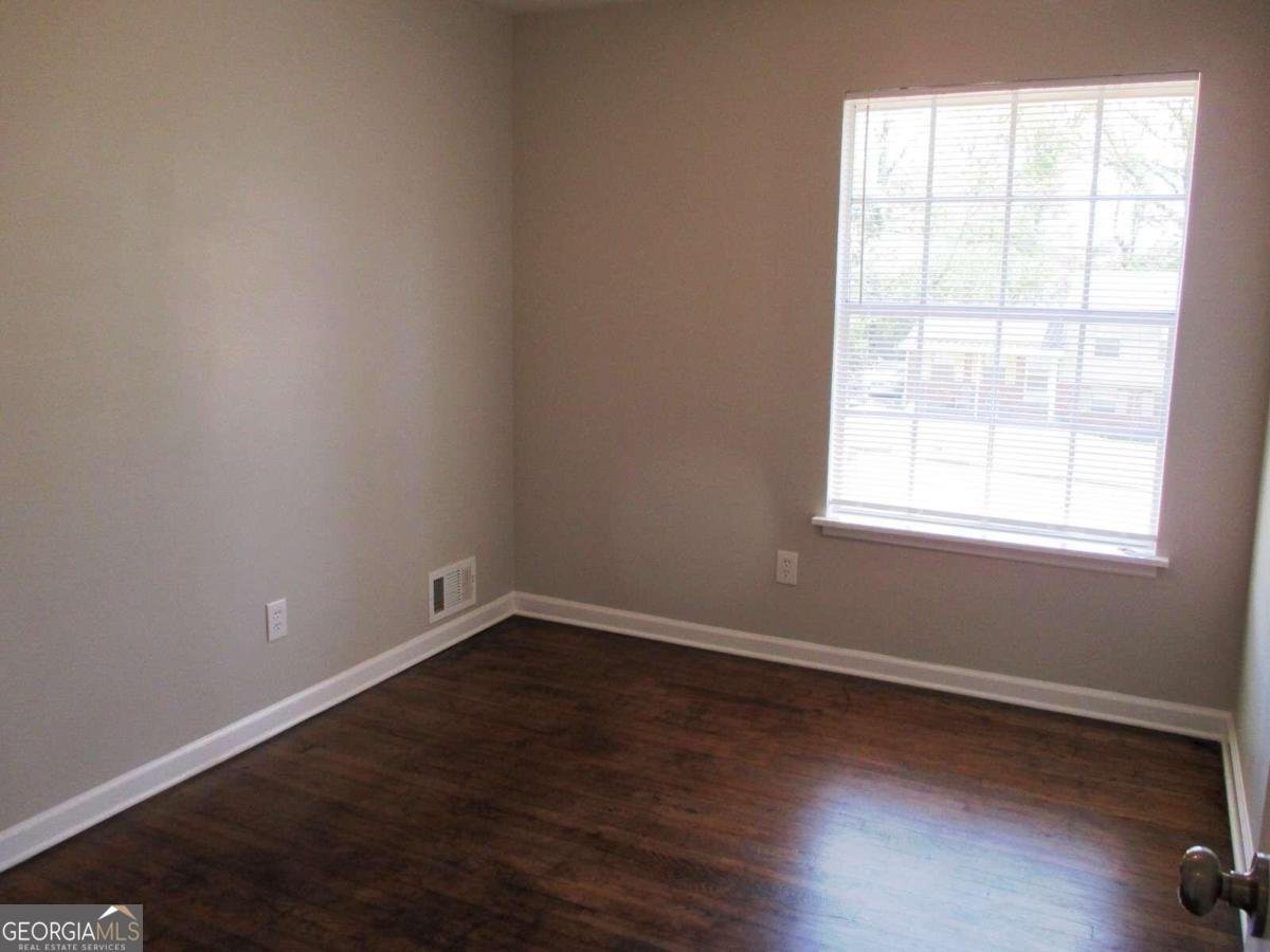 6325 Westbury Road Riverdale - 15