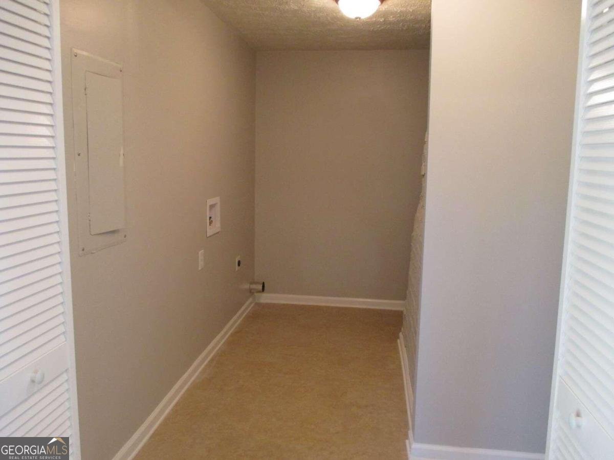6325 Westbury Road Riverdale - 17