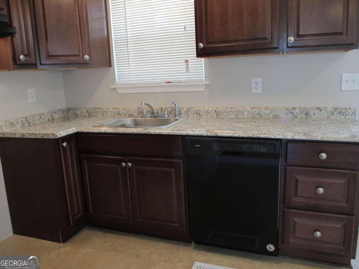 6325 Westbury Road Riverdale - 24