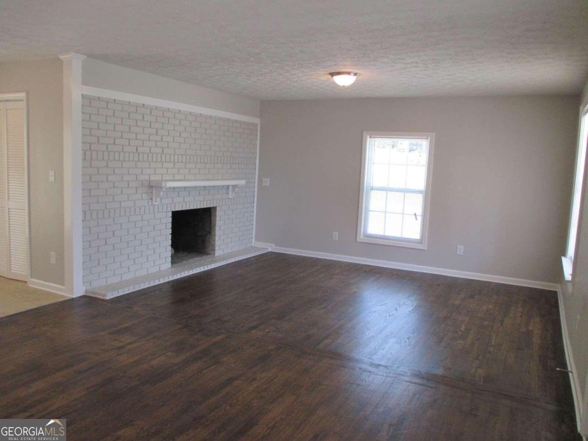 6325 Westbury Road Riverdale - 3