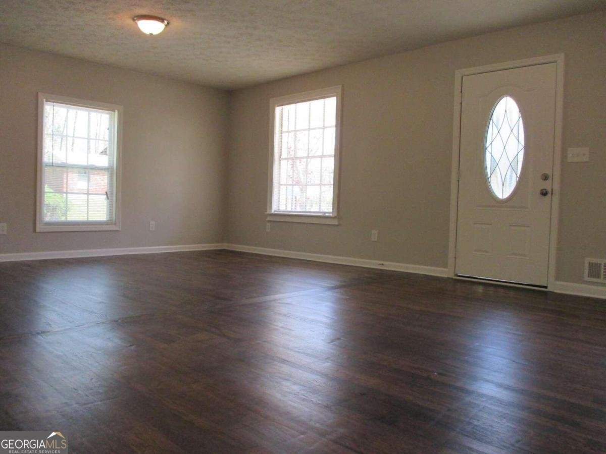 6325 Westbury Road Riverdale - 6